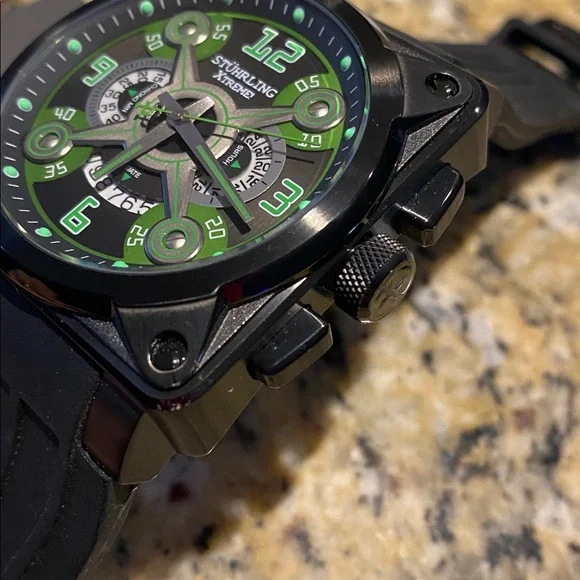 NEVER WORN Stuhrling Extreme Quartz Chronograph Men’s Watch